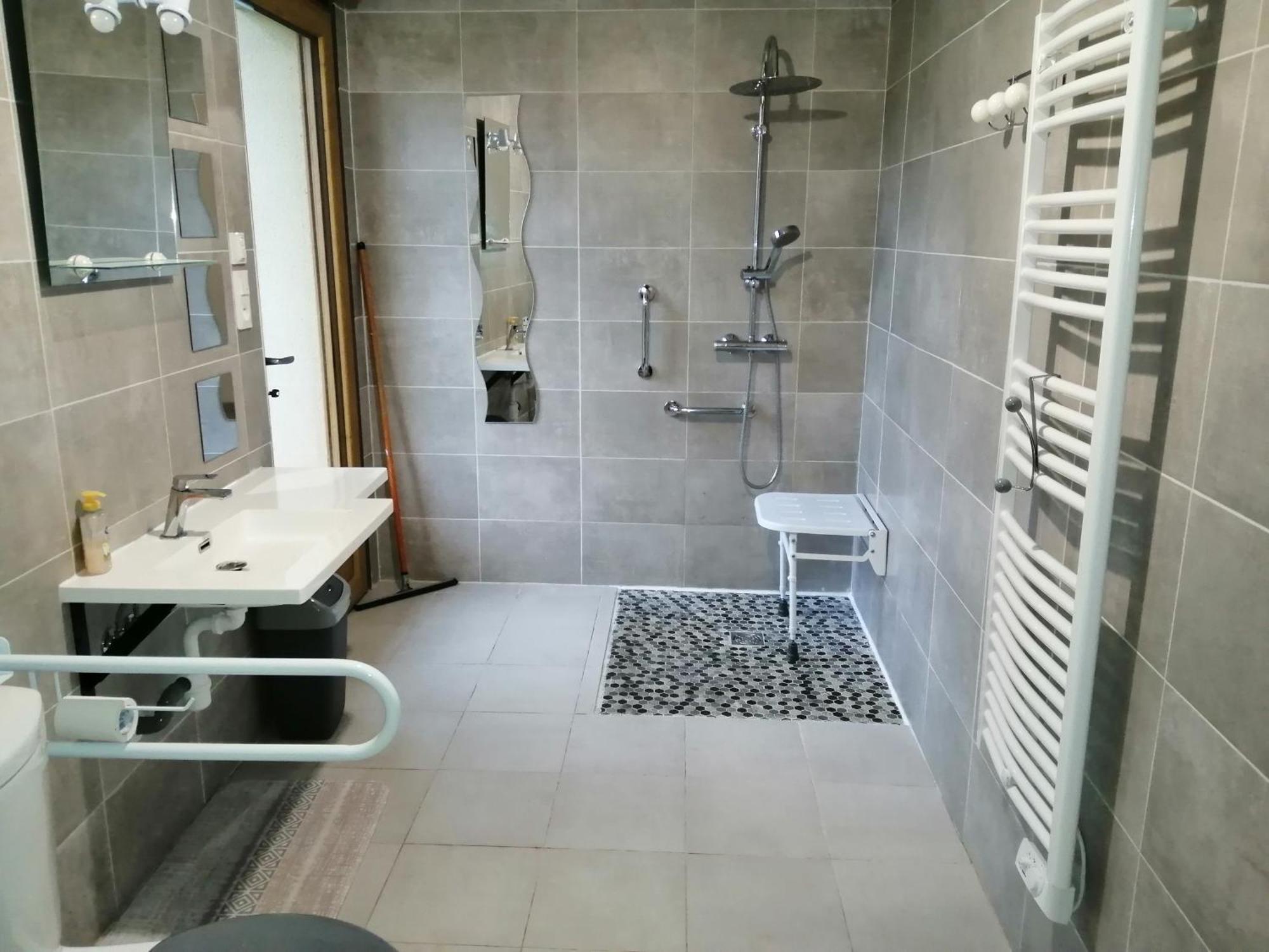 Gite De Landemeure, 10 Couchages, Acces Pmr Saint-Germain-du-Crioult المظهر الخارجي الصورة